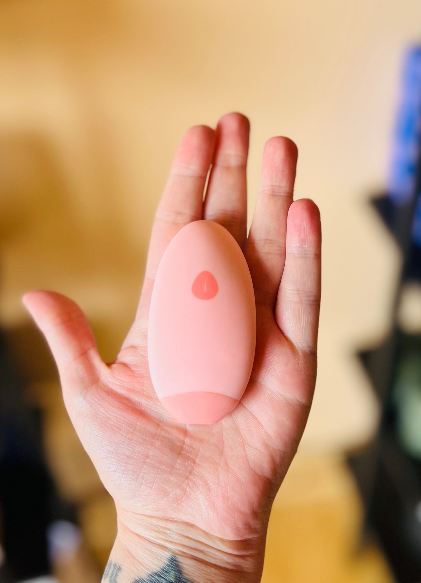 PIXIE/ Clitoral Mini Vibrator